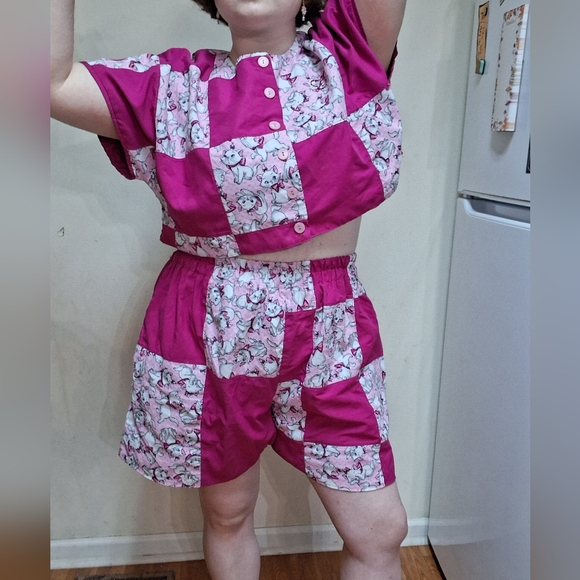 Disneys Marie Aristocats Vintage Style Inspired Playset (size L-2X) - Picture 4 of 9